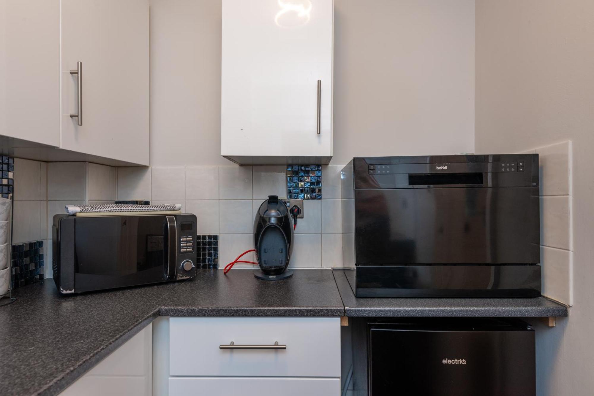 Worcester Fabulous Cherry Tree Mews Self Check In Dogs Welcome By Prior Arrangement , 2 Double Bedrooms ,Super Fast Wi-Fi, With Free Off Road Parking For 2 Vehicles Near Royal Hospital And Woodland Walks Ngoại thất bức ảnh