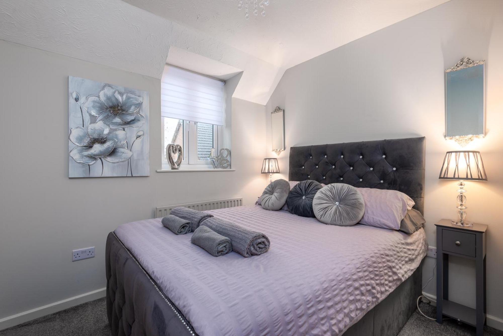 Worcester Fabulous Cherry Tree Mews Self Check In Dogs Welcome By Prior Arrangement , 2 Double Bedrooms ,Super Fast Wi-Fi, With Free Off Road Parking For 2 Vehicles Near Royal Hospital And Woodland Walks Ngoại thất bức ảnh