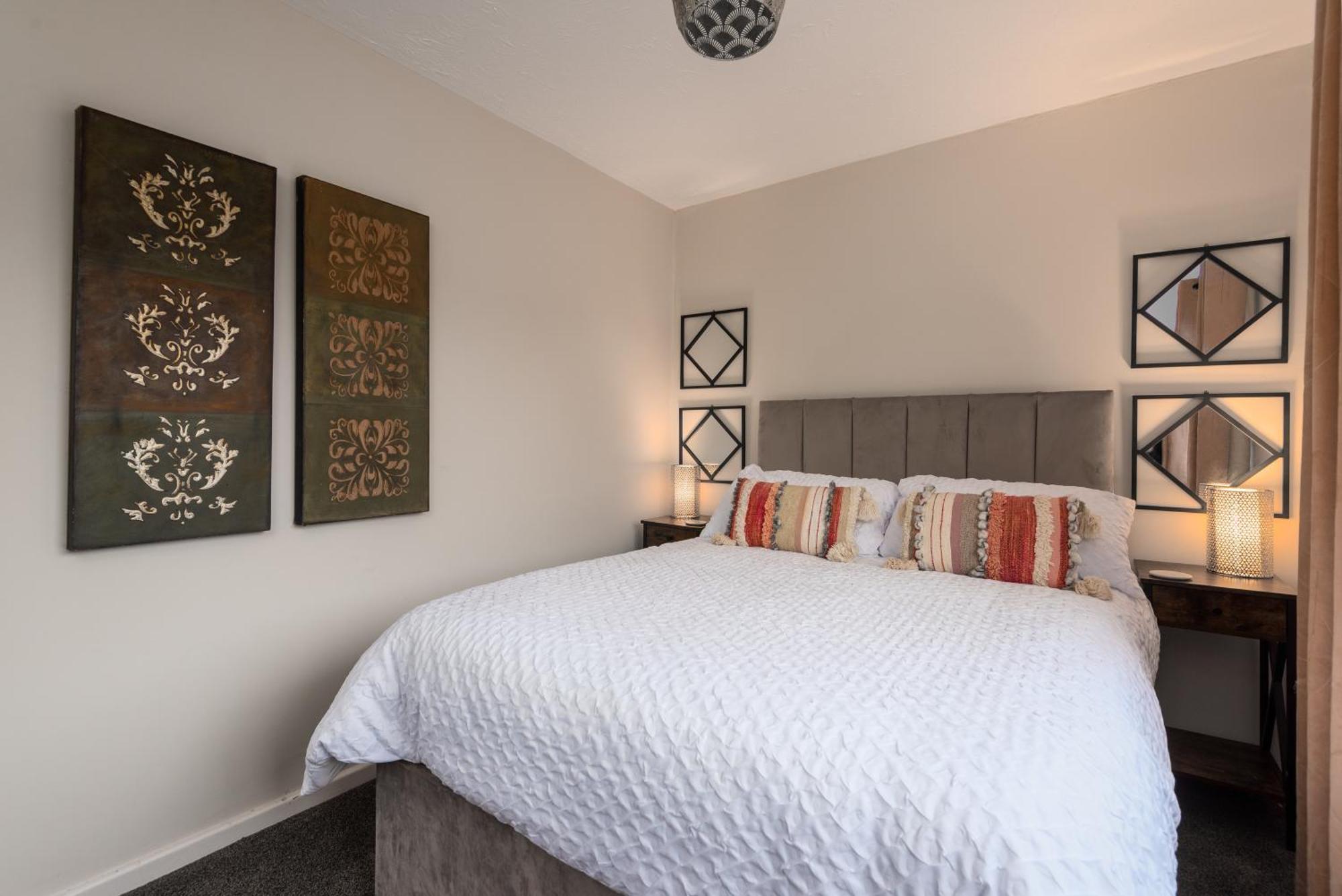 Worcester Fabulous Cherry Tree Mews Self Check In Dogs Welcome By Prior Arrangement , 2 Double Bedrooms ,Super Fast Wi-Fi, With Free Off Road Parking For 2 Vehicles Near Royal Hospital And Woodland Walks Ngoại thất bức ảnh
